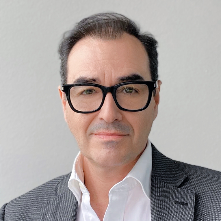 Roberto Castaneda - Brand Strategy Advisor | Creative Leadership