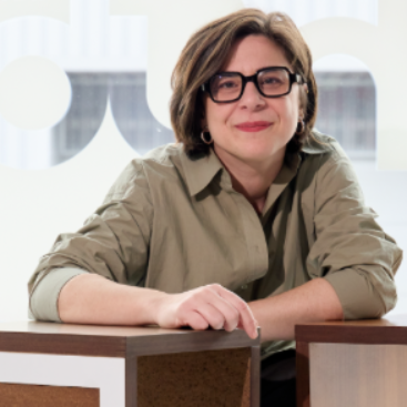 Noemi Cortizas - Senior Designer et Ingénieur (CMF, Industriel)