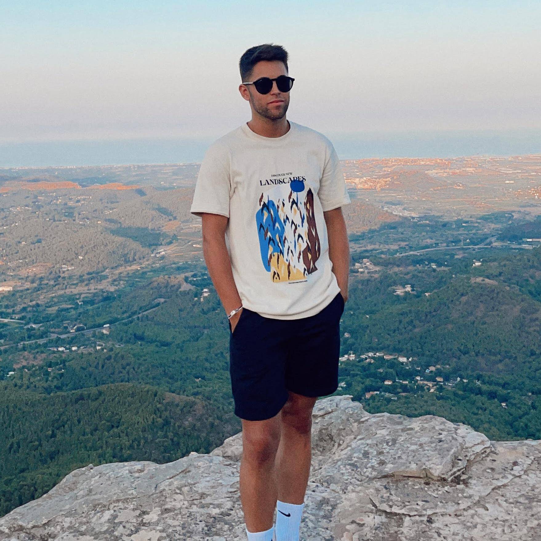 Javier Alarcón Sánchez - Shopify Expert | Shopify Partners | Shopify Plus