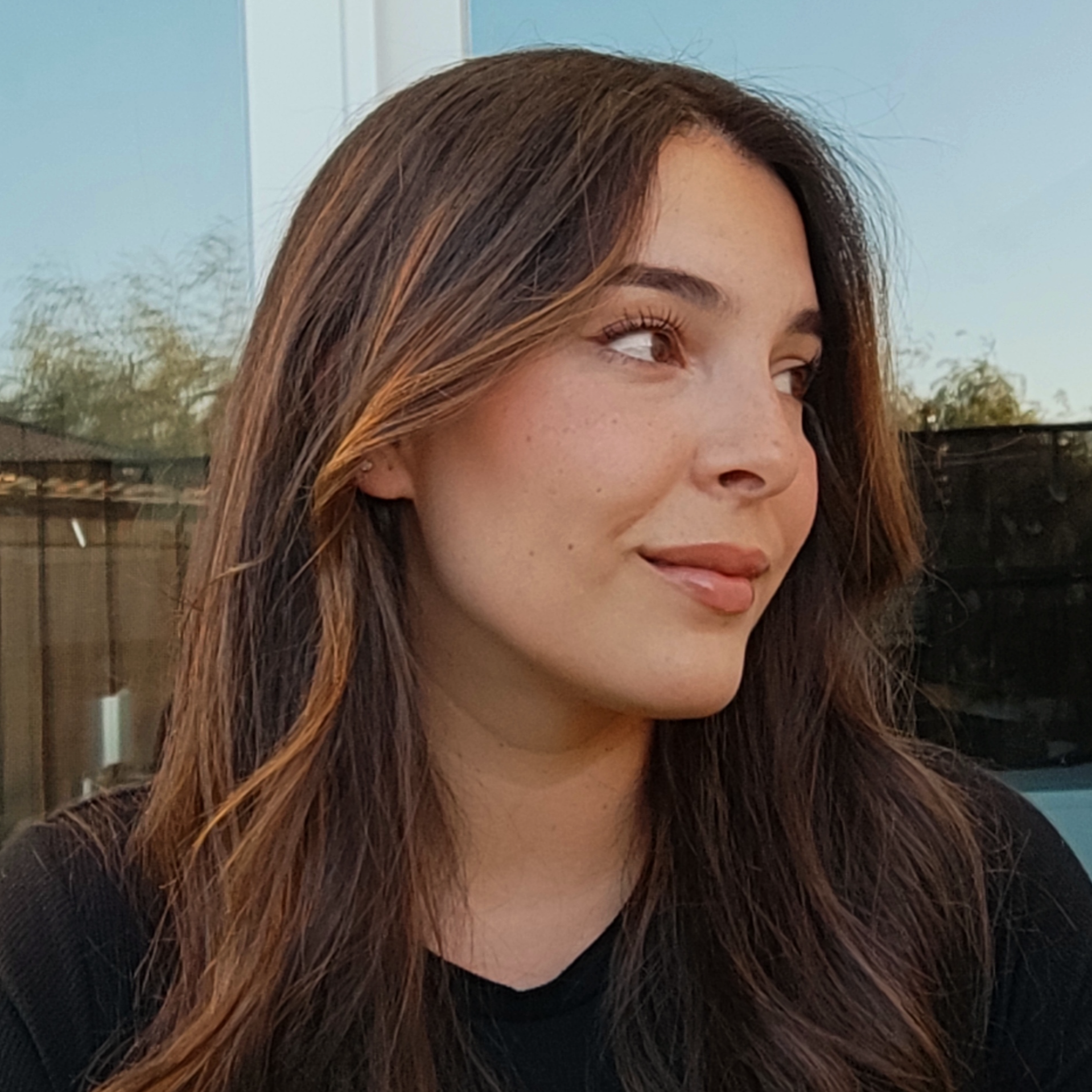 Cindy Corujo - Content Strategist & Creative Copywriter