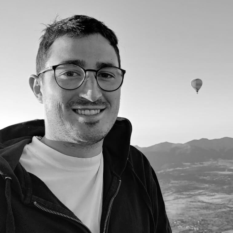Eduardo Senovilla - Director de arte | Branding | Diseño | Eventos
