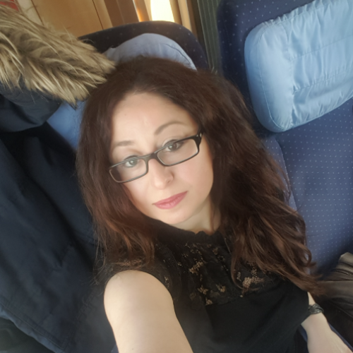 Ebru  - Legal Counsel I Tech, SAAS & Commercial