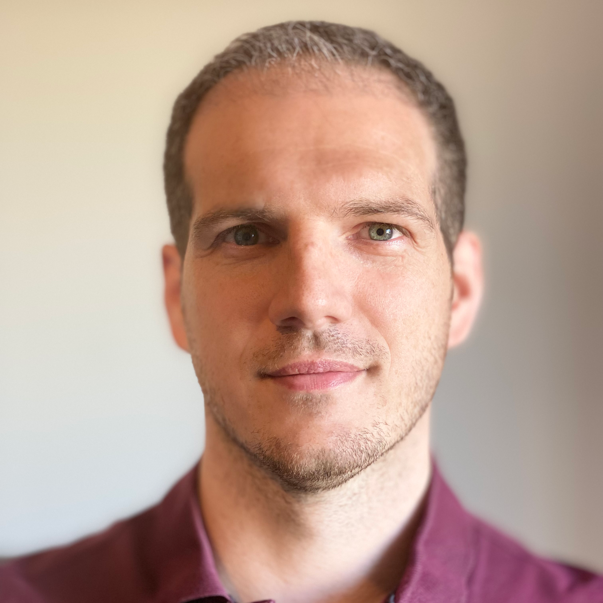Julien B. - Cloud Architect | Software Engineer | Data & ML