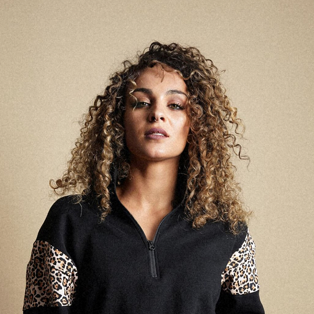 Elsa R. - Designer graphique