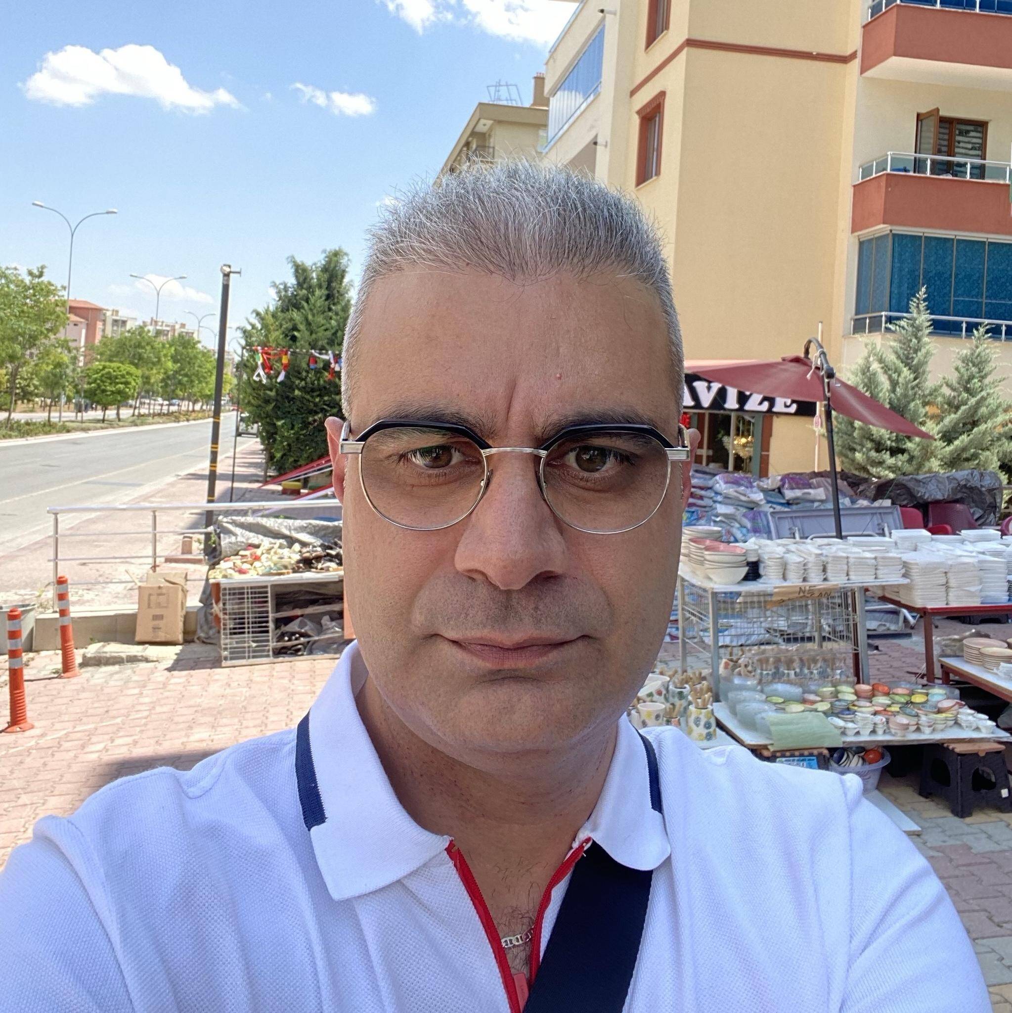 Mehmet Coban - Technicien support informatique