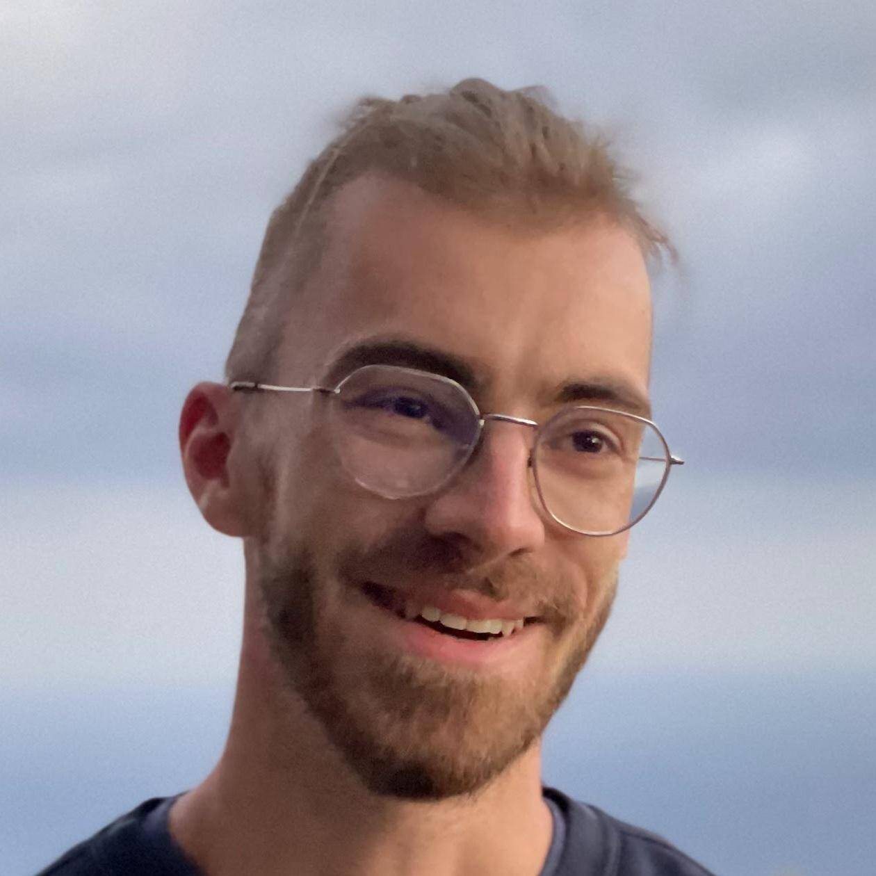 Robin Minervini - Senior Product Engineer | Expert Frontend & UX