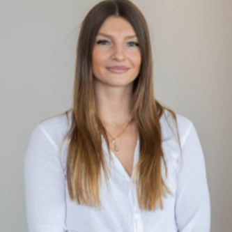 Sarah Redoutey - Office Manager | Assistante formation/commerciale