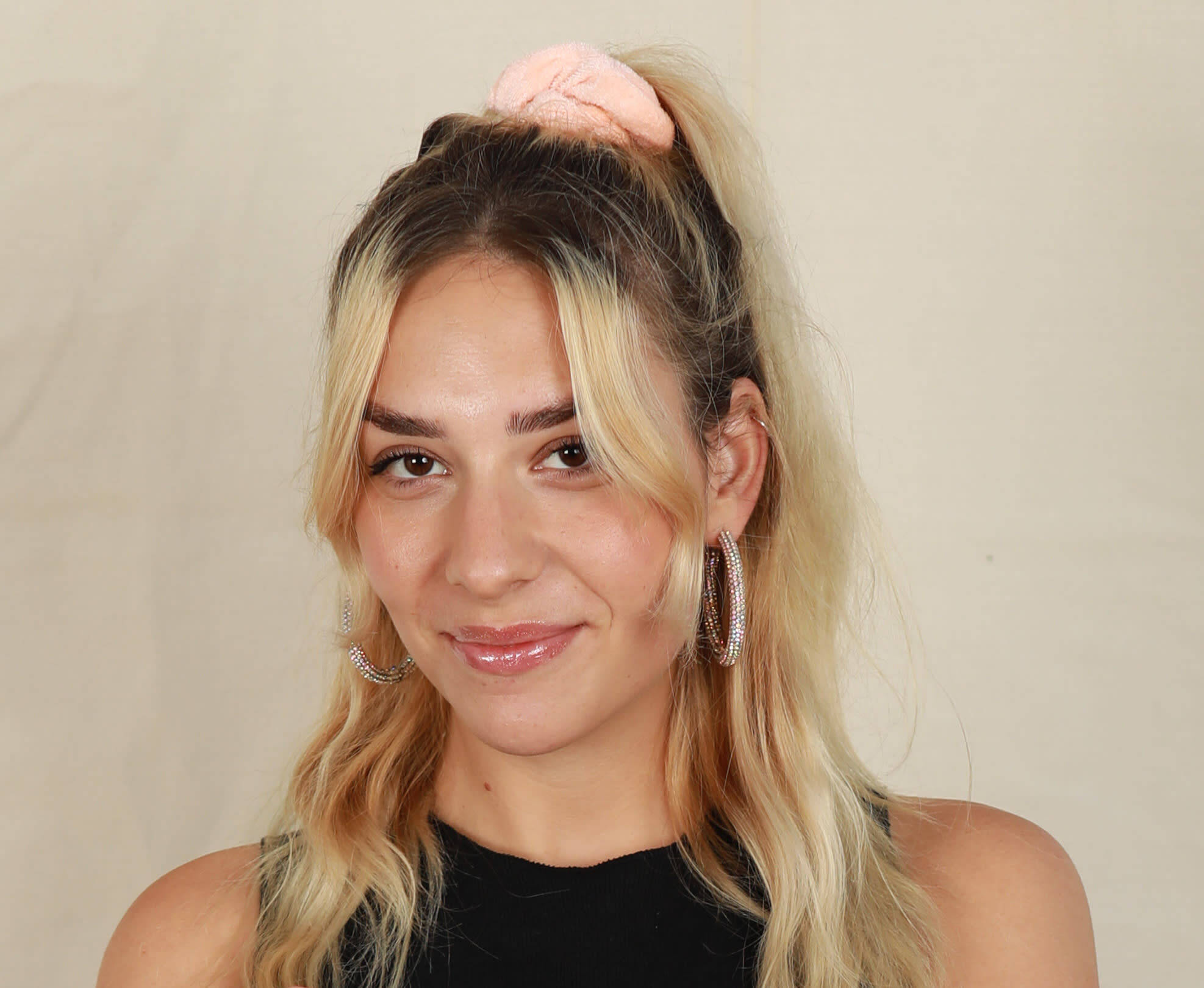 Lola Crochet Levent