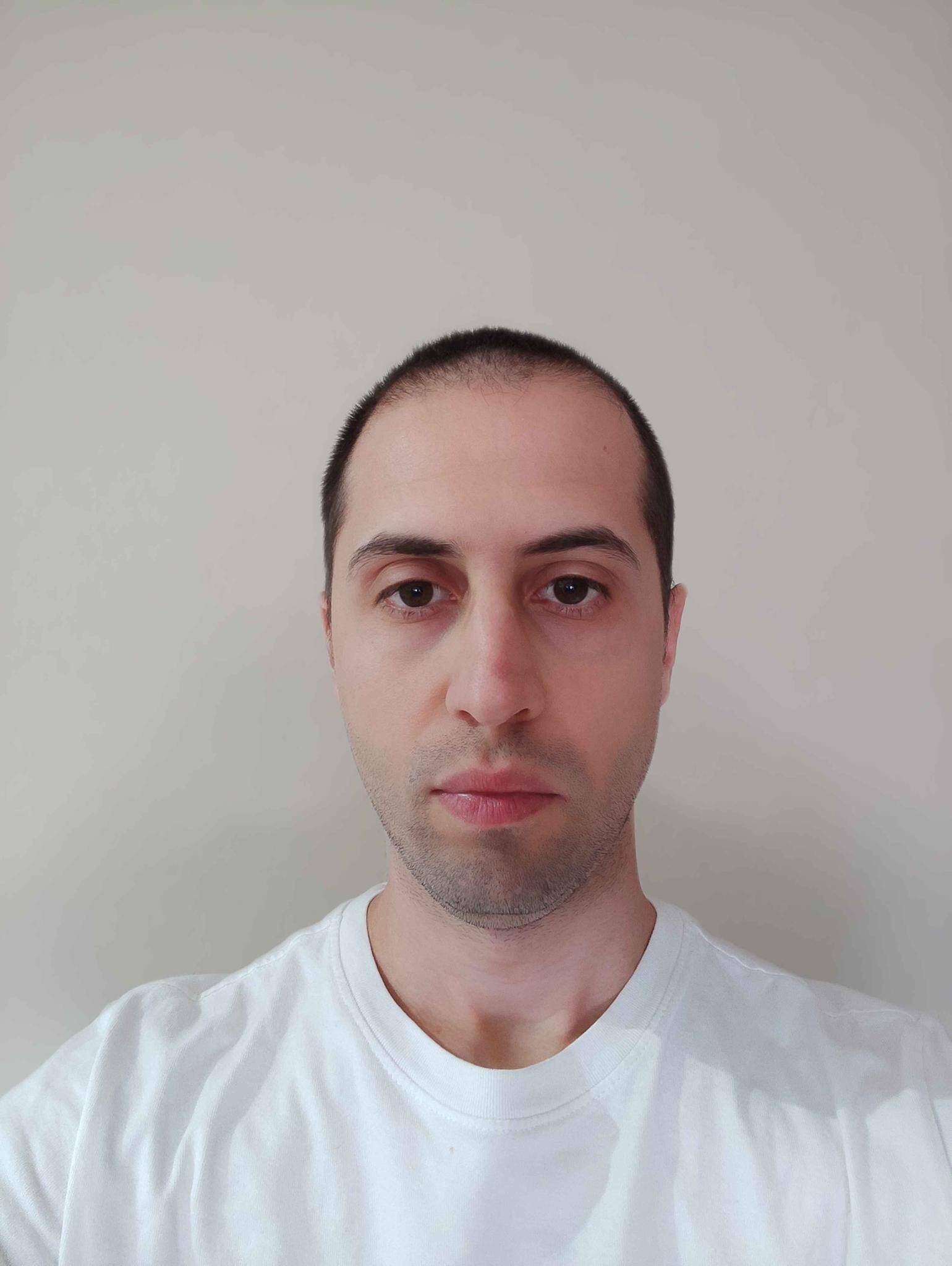 Alex R. - Diseñador web/SEO/Seguridad freelance