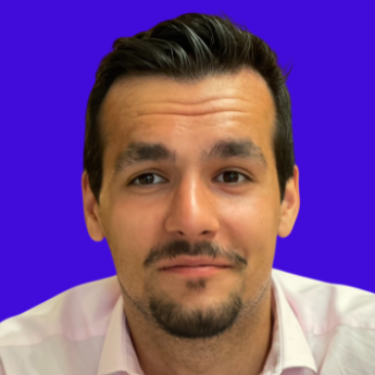 Adrien Astoul - Expert Nocode : Make & Airtable