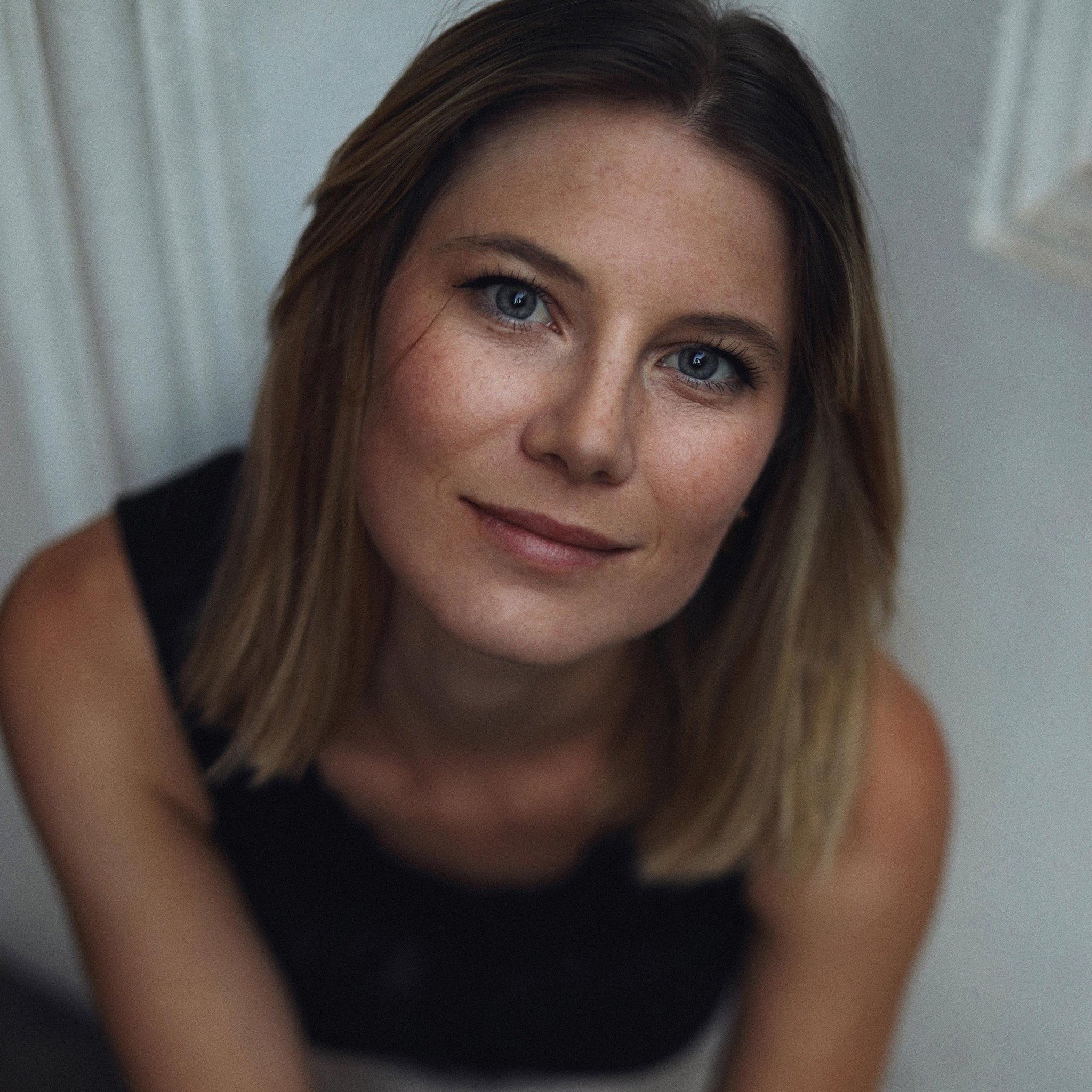 Elodie A.