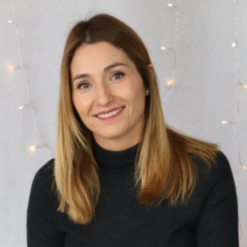 Ioana  - Senior Shopify Consultant | E-commerce & Retail