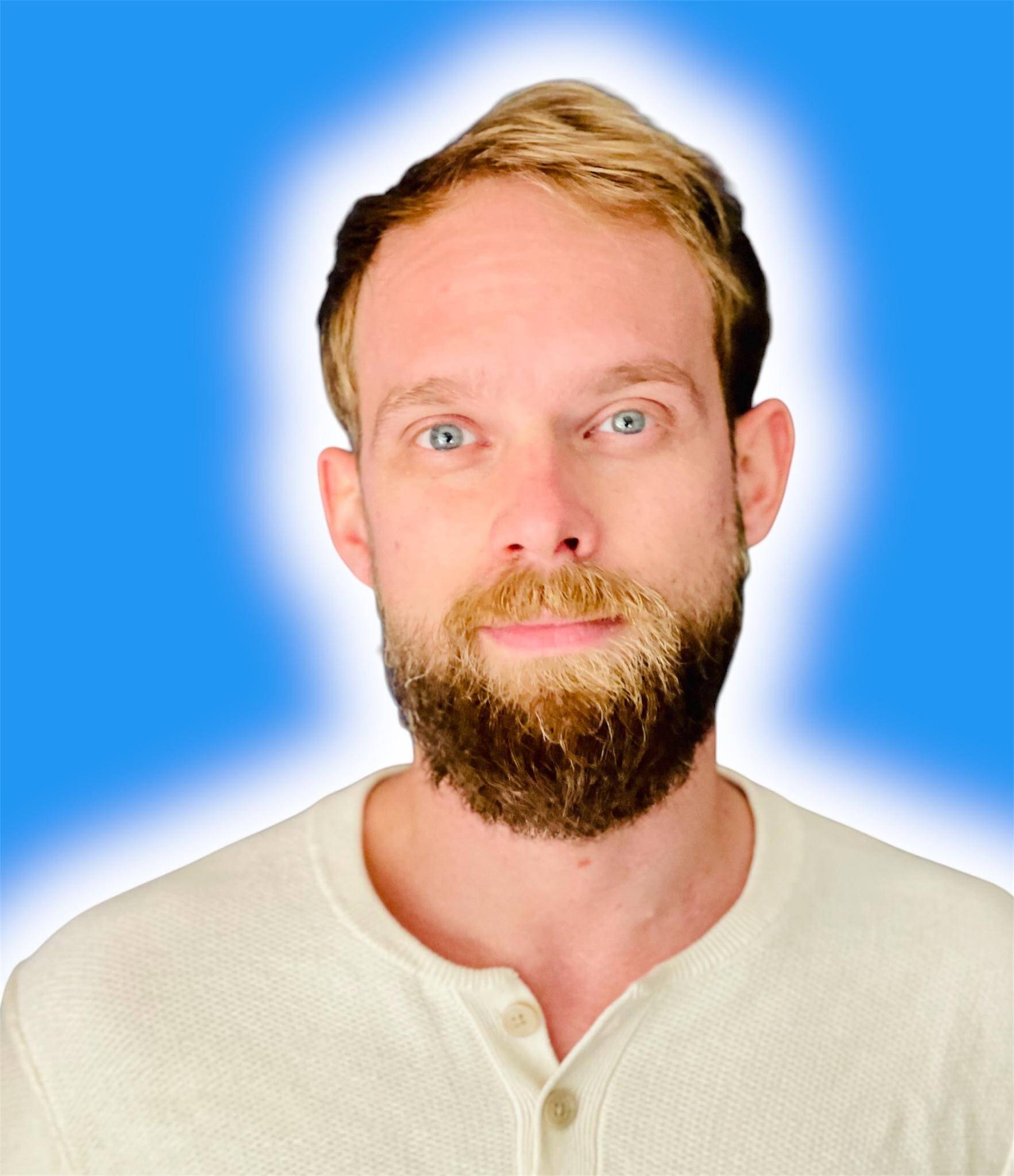 Théophane M. - ⭐️ EXPERT Création et gestion de service client ⭐️