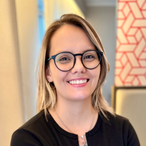 Patricia Gomez - Gerente de Martech y Inteligência Artificial | Web