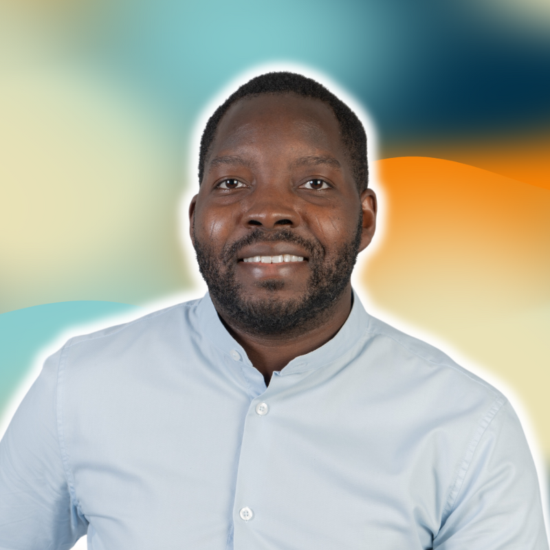 Cédric Ruault - Ghostwriter Linkedin 🪶 CEO startup & PME