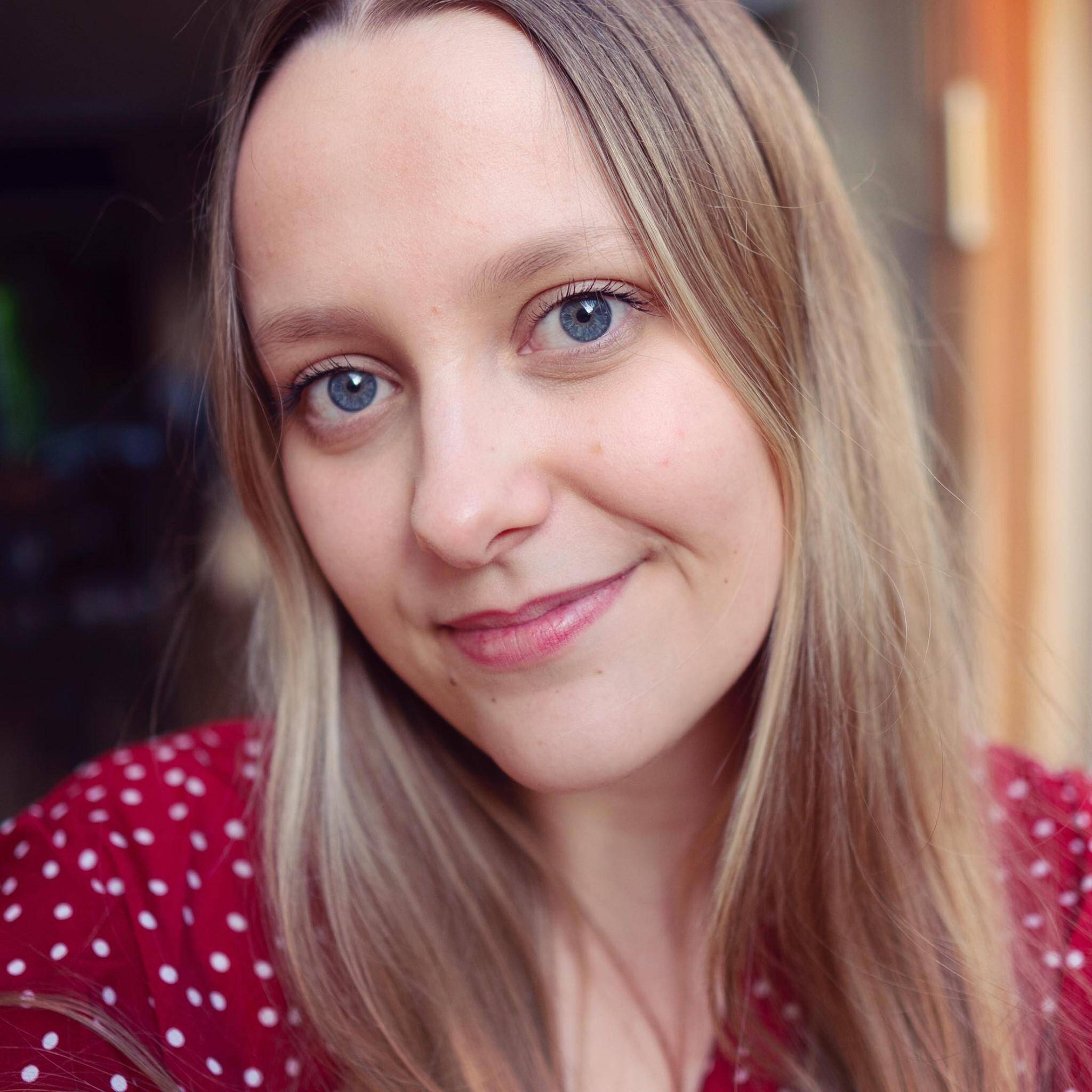 Chloé B.