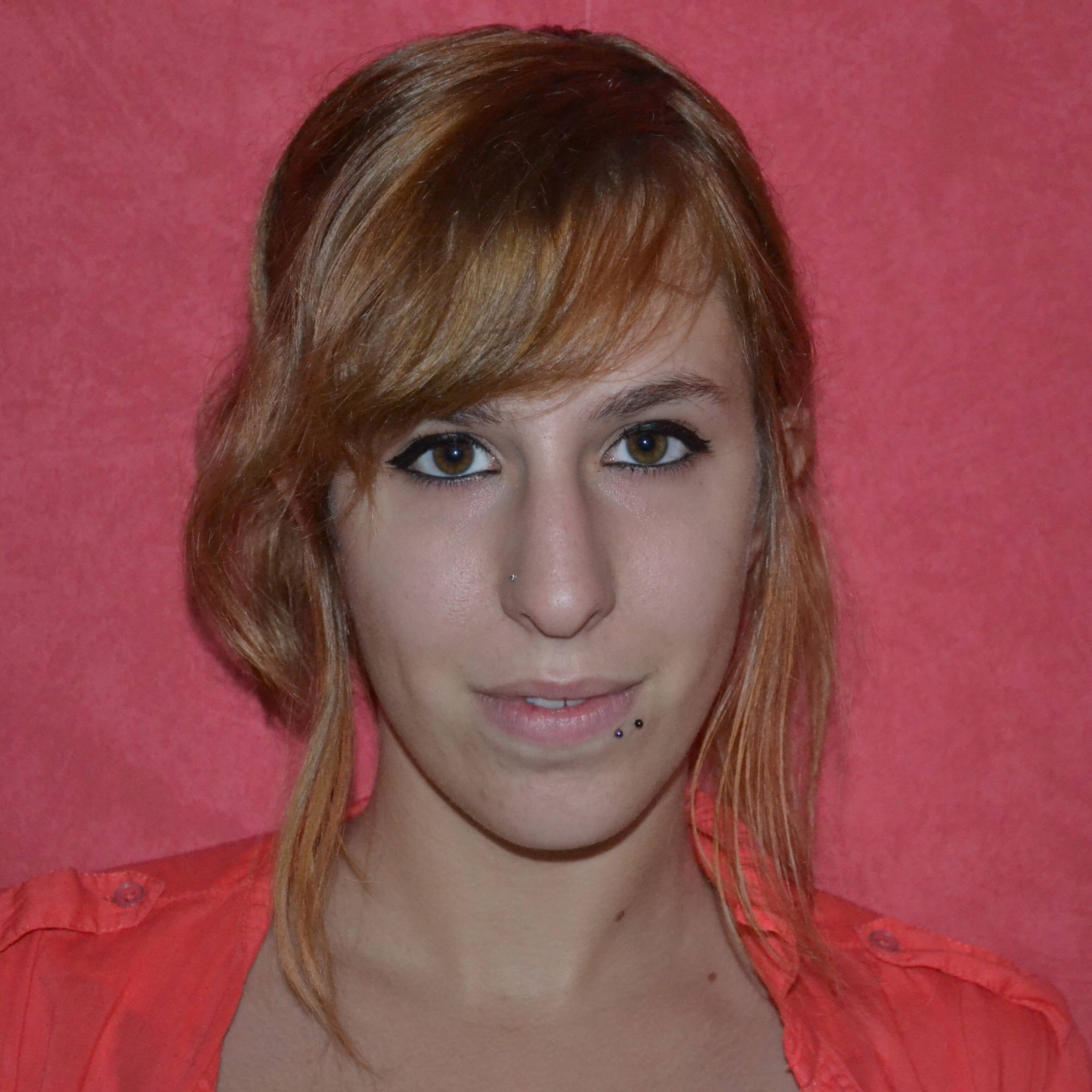 Maylis J.