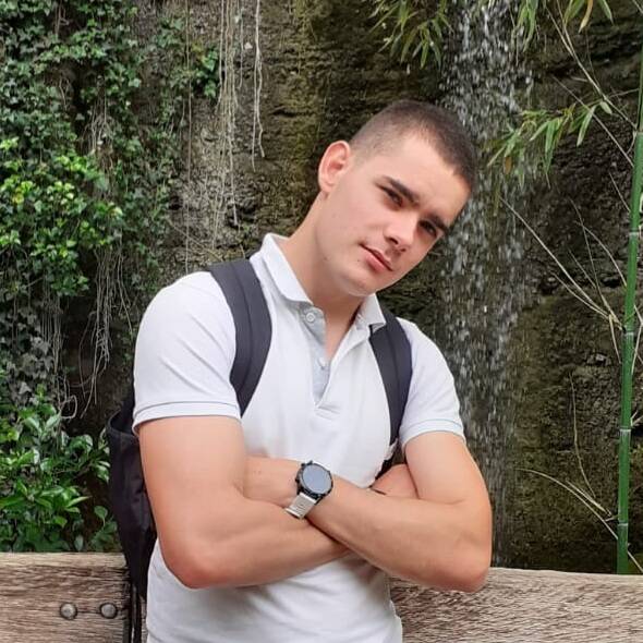 Adrien R.