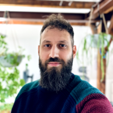 Simon Wolf - UX/UI Designer, User Researcher, Product Owner