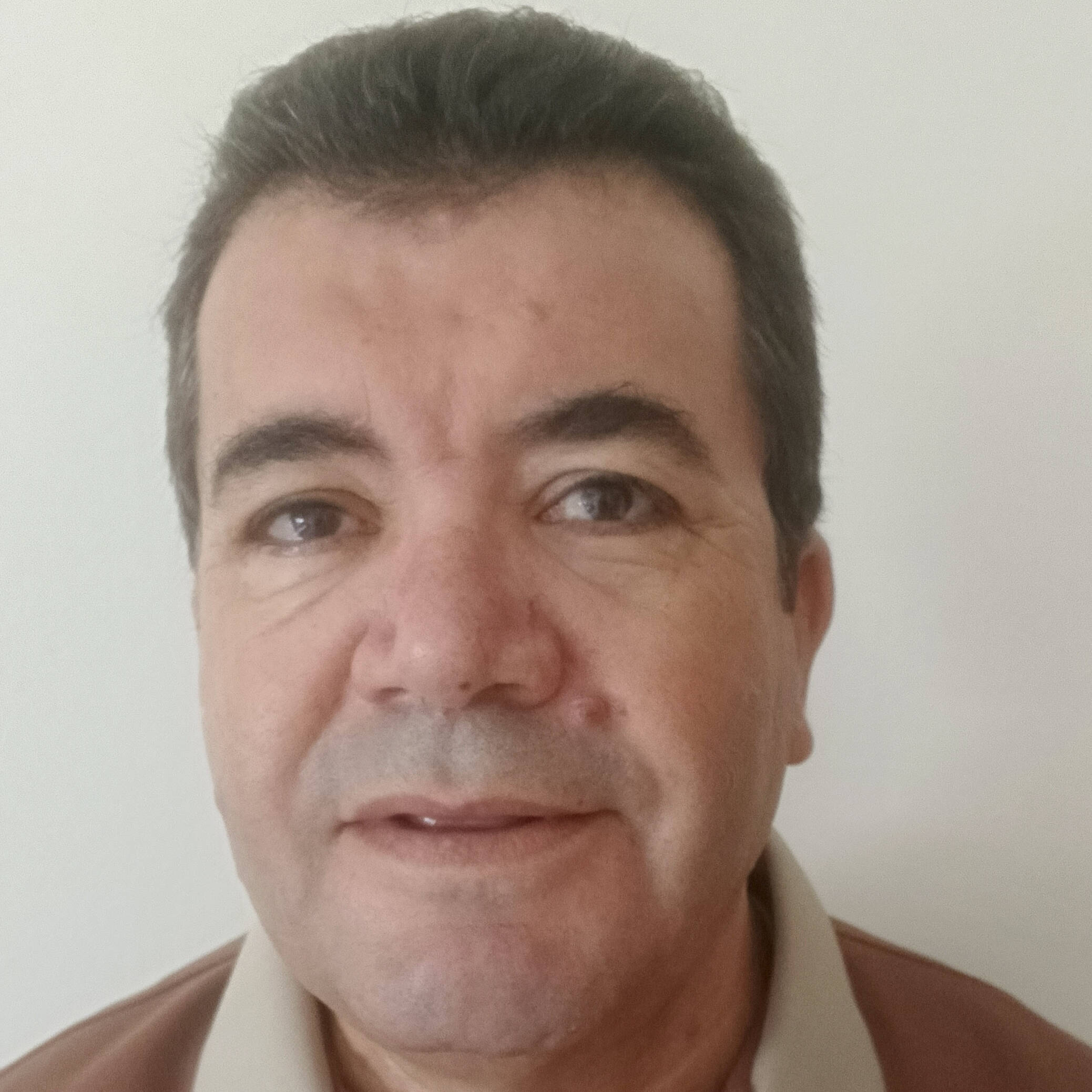 Mohamed G. - Cadre Administratif & Gestionnaire | Consultant-Fo