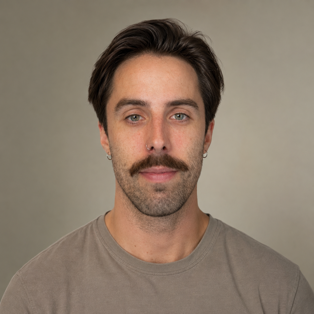 Lucas Bossard - Expert n8n | Automatisation métier | Agent IA | IA