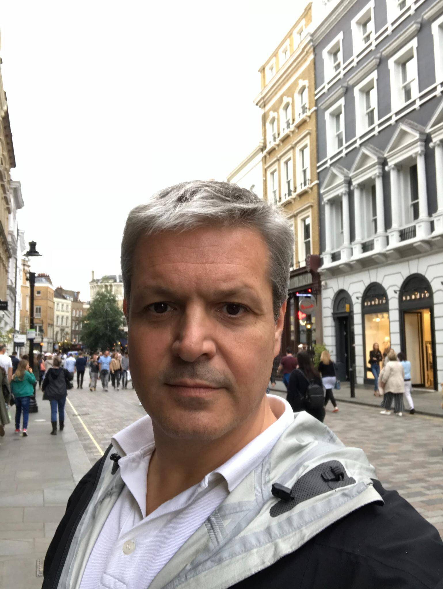 Carlos Solchaga - Dirección de cuentas/proyectos de publicidad