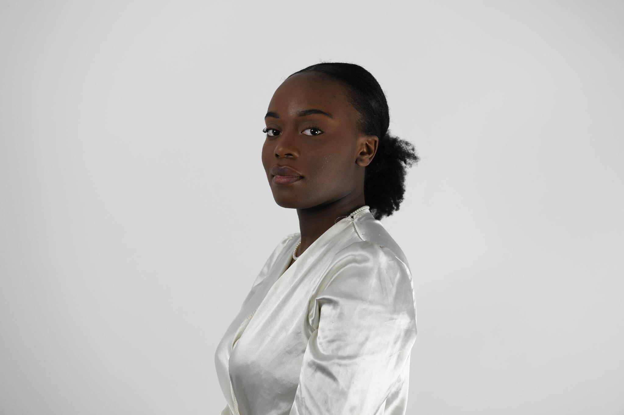 Aurélie-Victoire Lukoji - Product Designer (UX/UI)