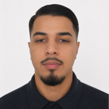 Issa Taheri - Content Writer