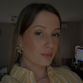 Chloé Arnoux - Gestionnaire administrative | Back office |