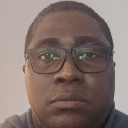 Olu  - Senior Data Architect