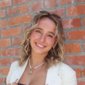 Elise Machrone