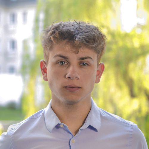 Virgile Pichon - Photographe - Vidéaste - Directeur Artistique
