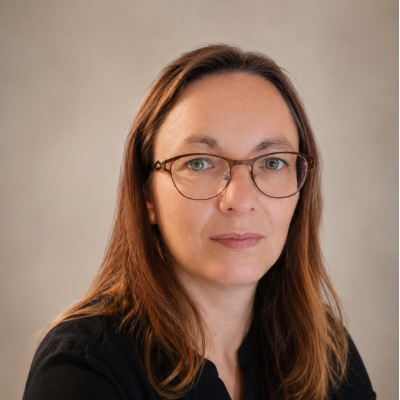 Raphaëlle Desrumaux - Copywriter | Sites, emails et réseaux sociaux
