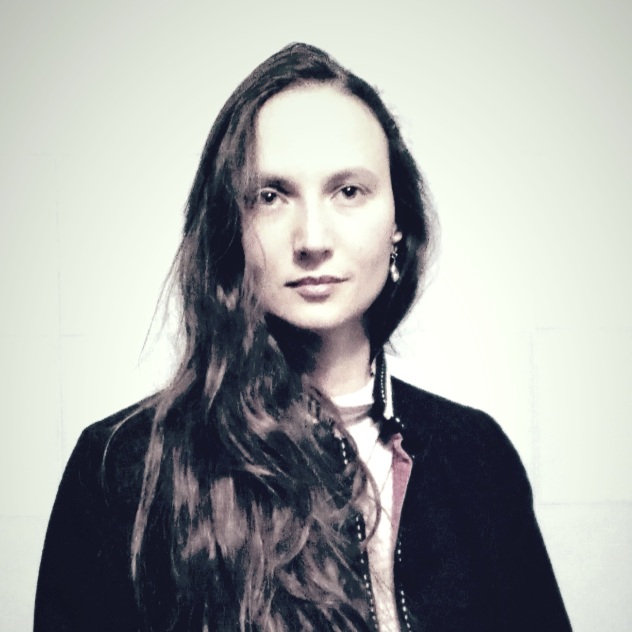 Flore Alice  - Vibrational Intelligence Coach | Fluidity | High Intellectual Potential