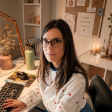 Elise Sury Woloskowski - D.A -Graphisme éditorial & Rédaction