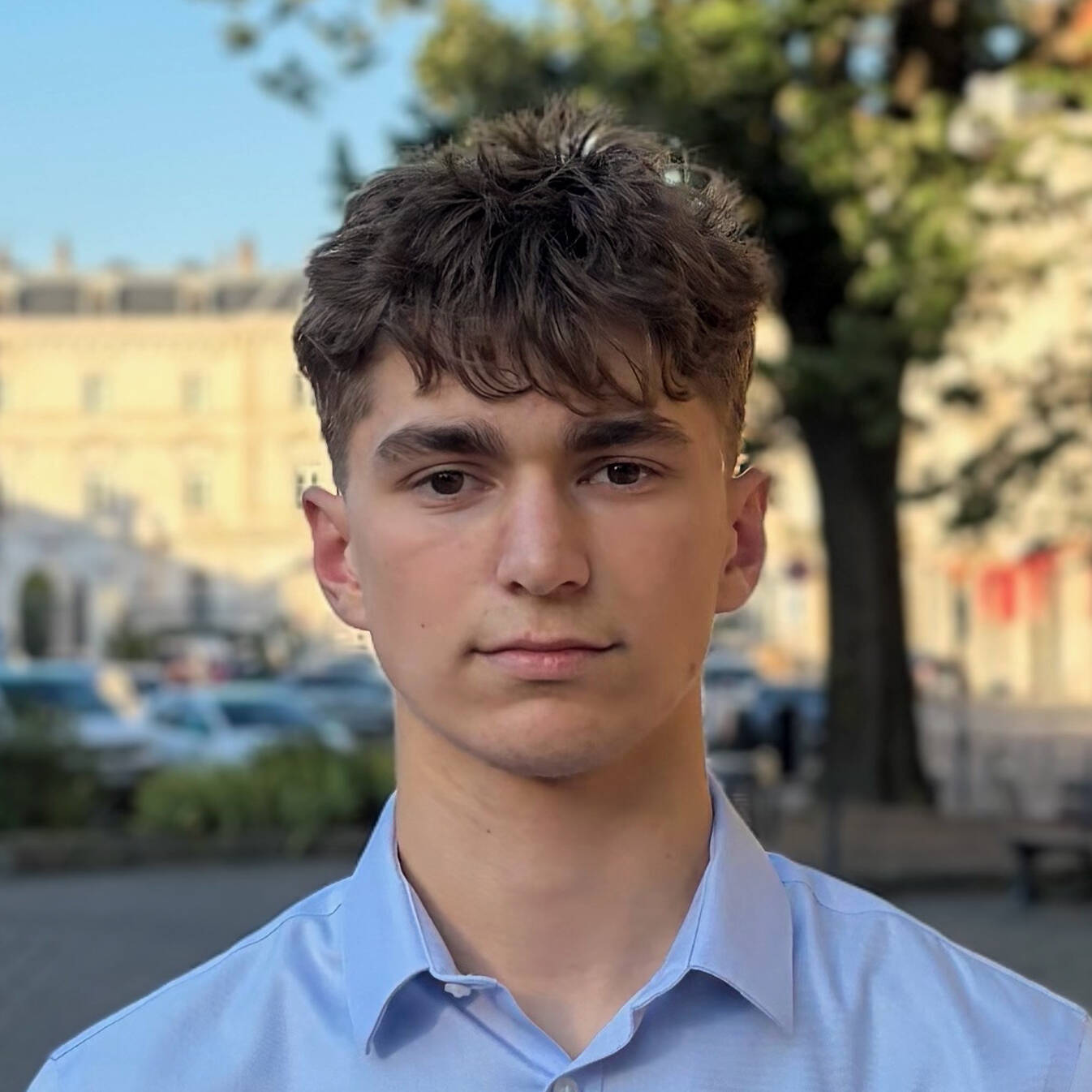Adrien Saxon - Freelance Data B2B & CRM