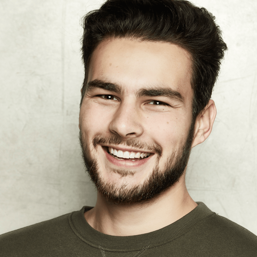 Marlon R.