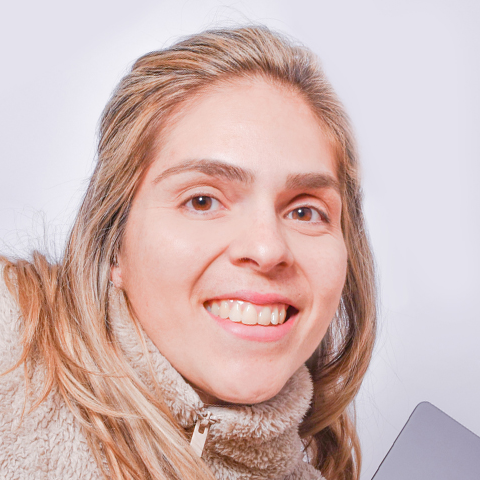 Asenath Cordero - Graphic Designer 360º