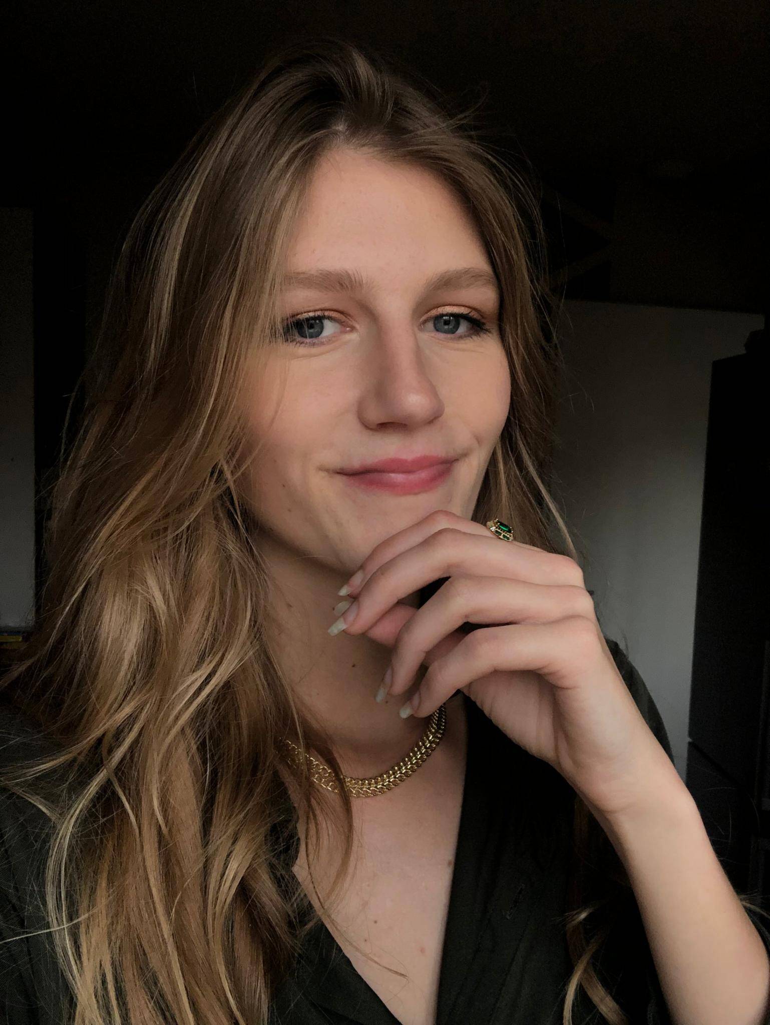 Angéline M.