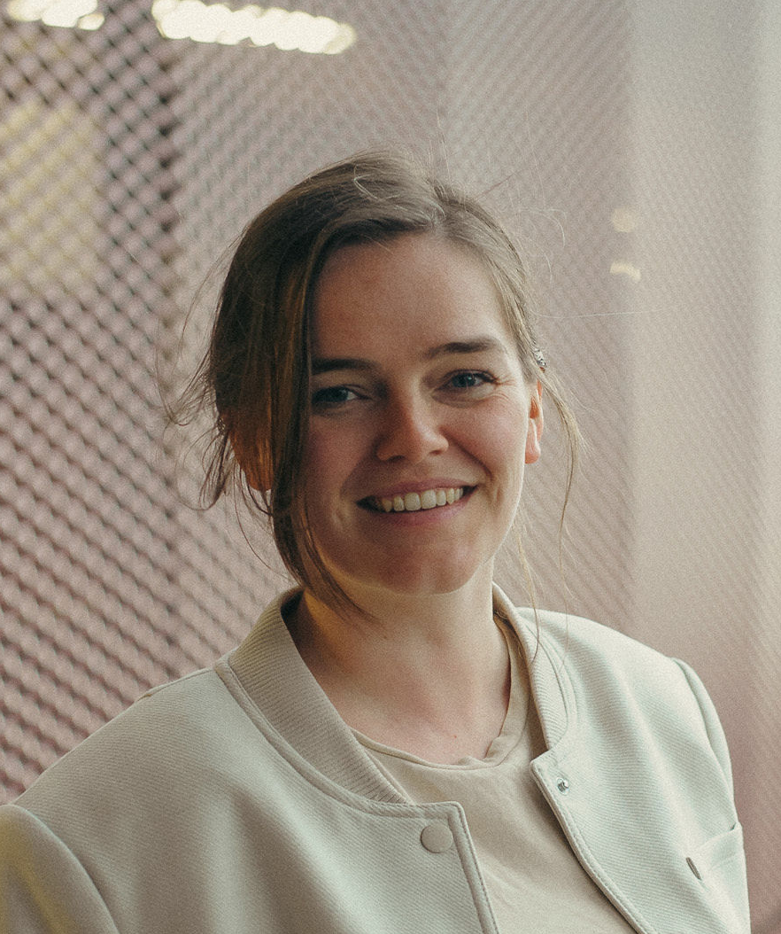 Valerie  - freelance graphic designer