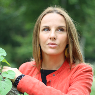 Caroline Domanine - Consultant Management / Intelligence collective