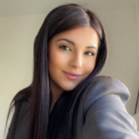 Yasmine Z.