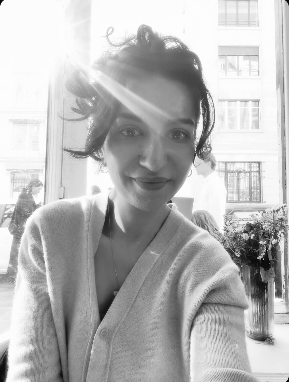 Yasmine Esserghini - Brand strategy & storytelling / Copywriting 