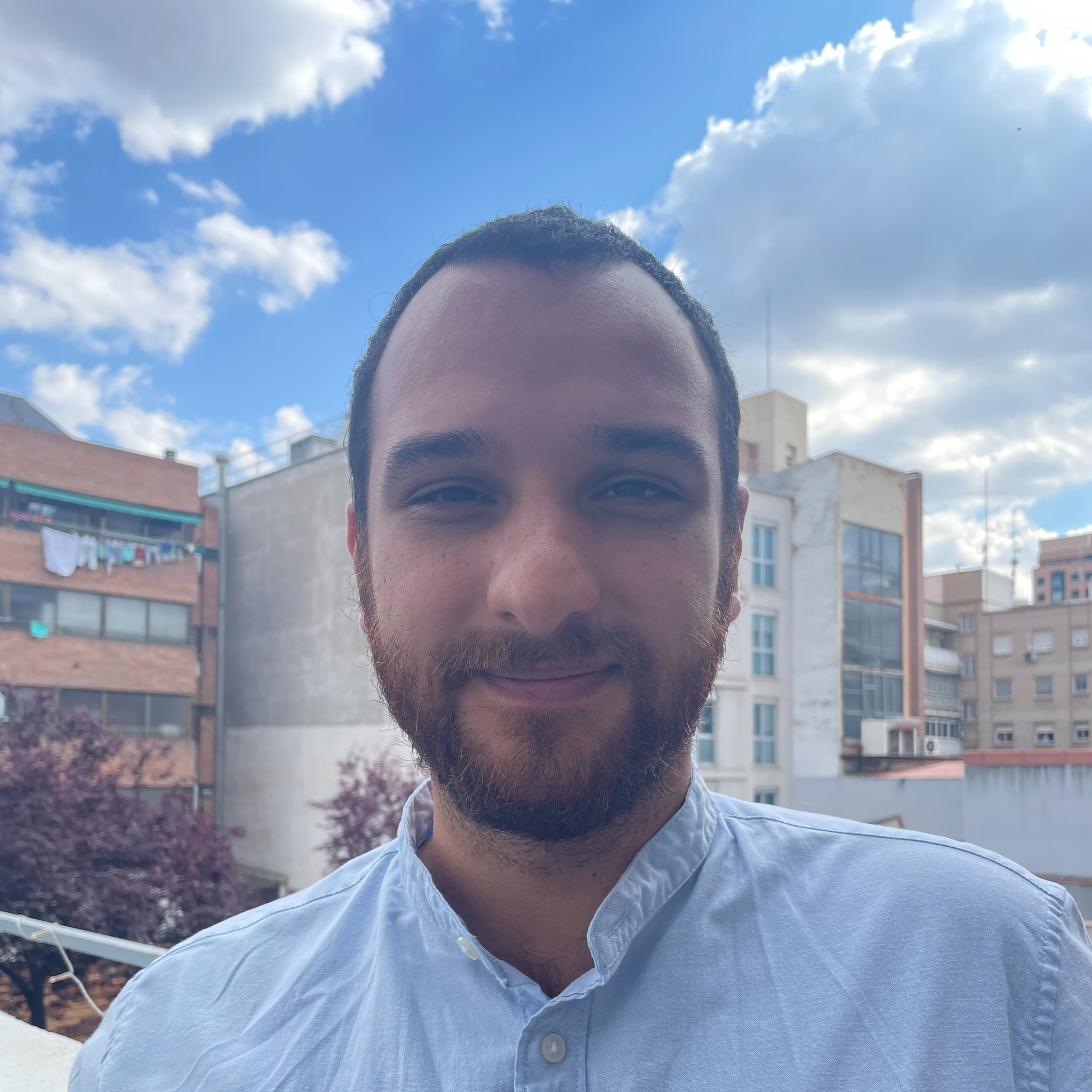 Neil Amari