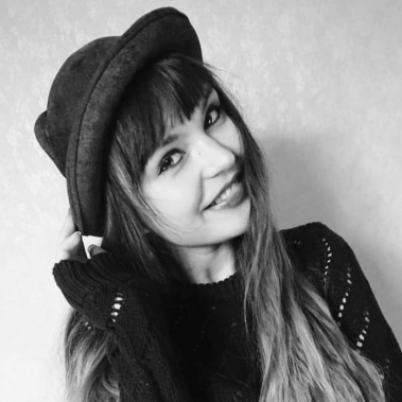 Kateryna Ziniak - UI/UX Designer focused on web and digital product