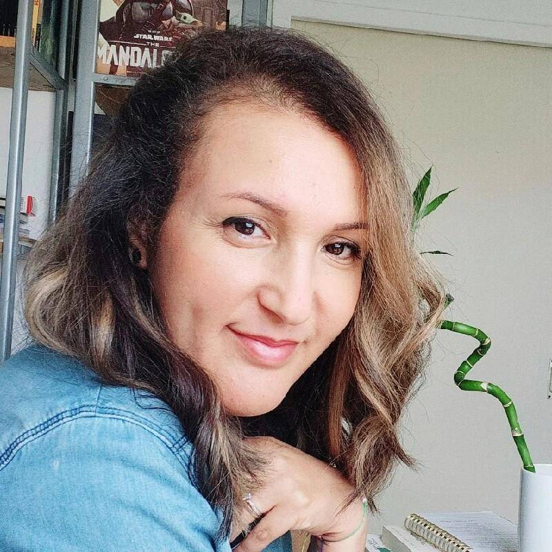 Najoua Kefi - Graphiste Minimaliste I Logotype I Branding