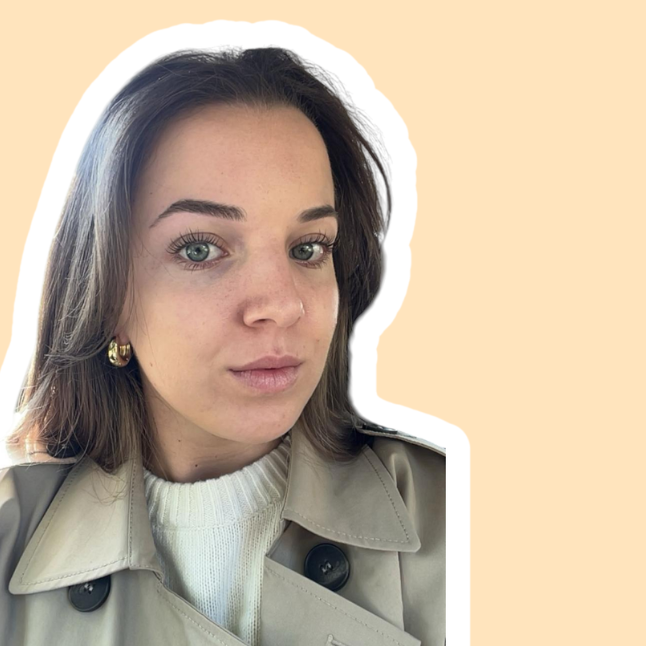 Lilou  - Community Manager - gestion des réseaux sociaux