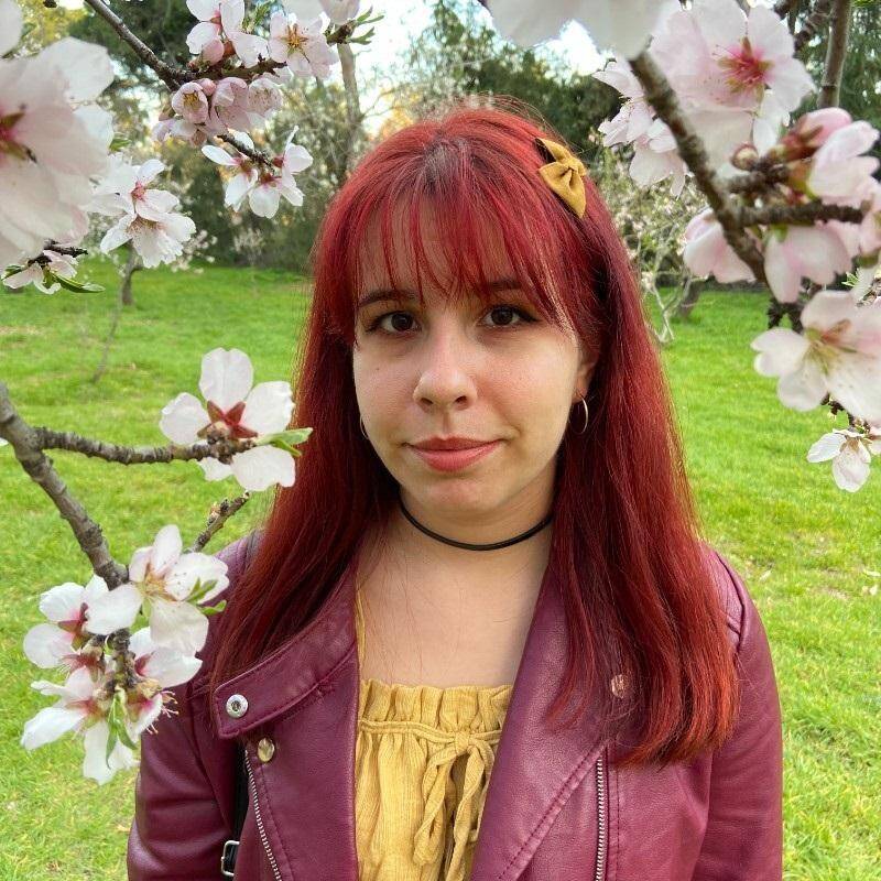 Victoria  - Traductora y correctora
