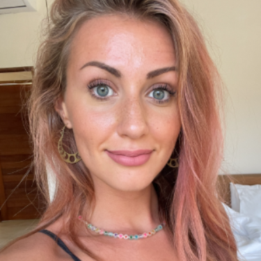 Kaya Molde - Content Creator & Social Media Manager
