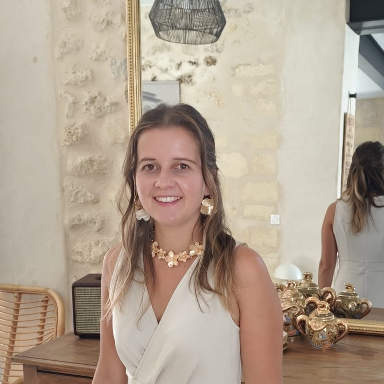 Christelle D. - Office manager / Prospection téléphonique 